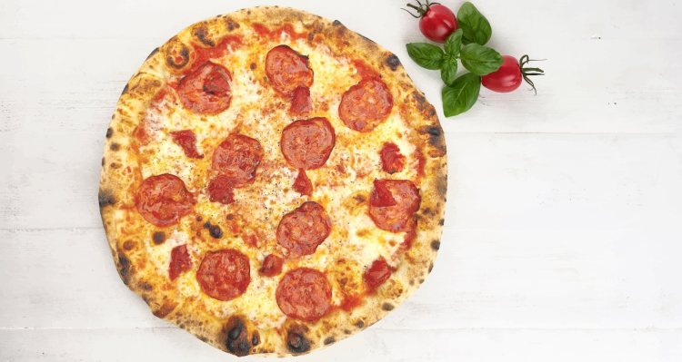 Trumpas reportažas apie picą Chorizo